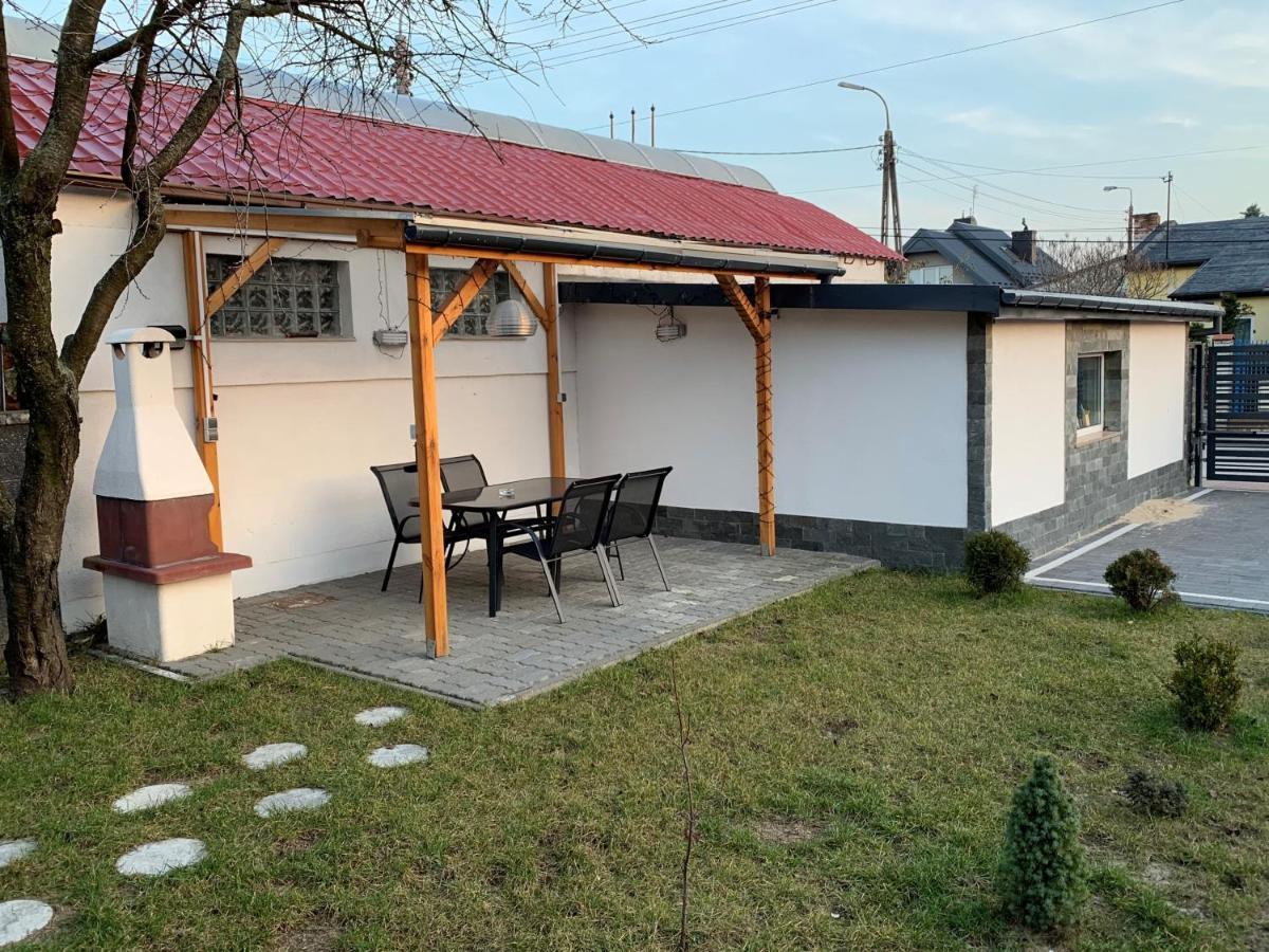 Domek Pod Warszawa Z Sauna Raszyn Exteriör bild