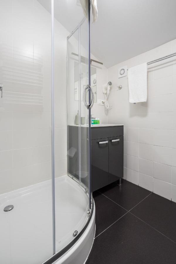 Domek Pod Warszawa Z Sauna Raszyn Exteriör bild